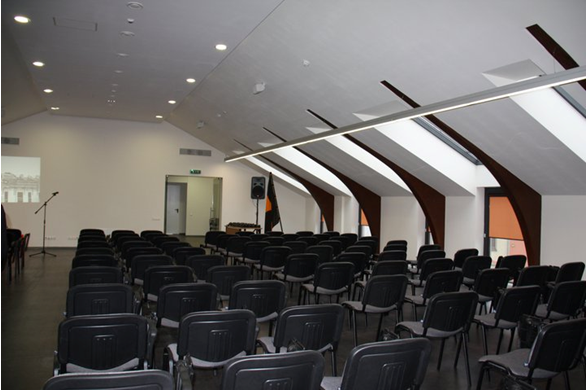 Konferenciju sale