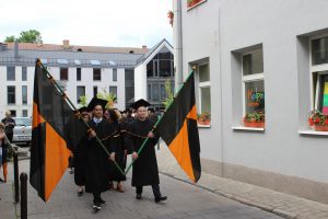 Kviečiame baigiamųjų kursų studentus į diplomų įteikimo šventę