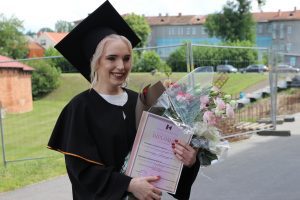 DIPLOMŲ ĮTEIKIMAI